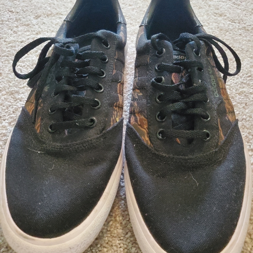 Adidas men's casual shoes, black/camo, size 12